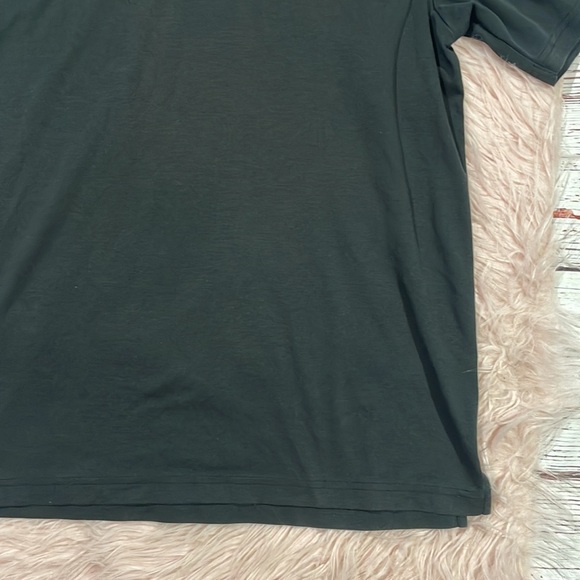 Travis Matthews Red Gray Striped Black Polo Active Shirt - Picture 6 of 10